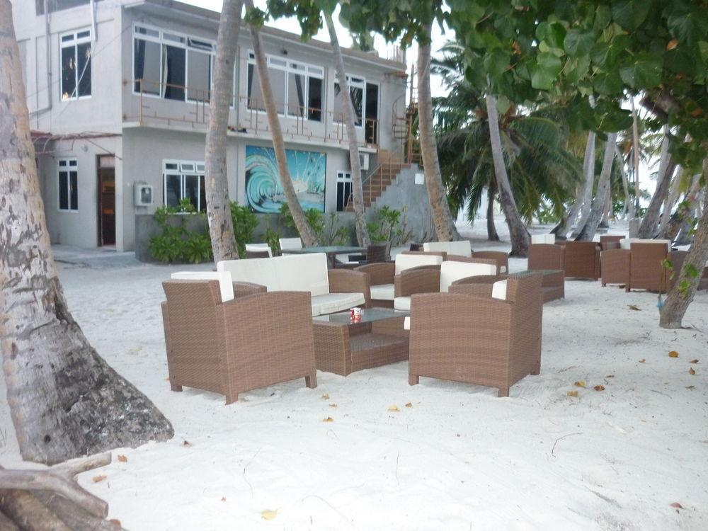 Hotel Batuta Maldives Surf View Thulusdhoo Exterior foto